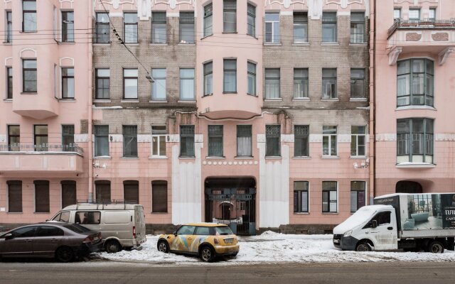 5-ya Sovetskaya 7-9 Apartments