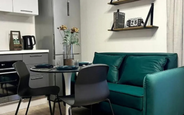 Balkanskaya doroga 12/2 Flat