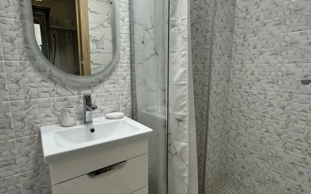 3-Kh Mestnye u Chernogo Morya Lenina 219/5 Apartments