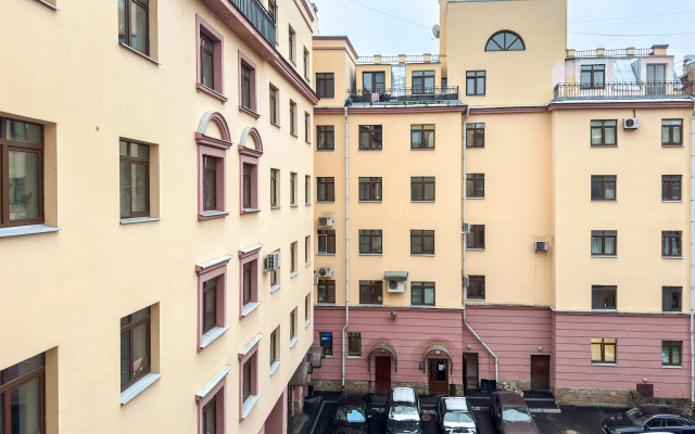 Апартаменты Скайлайт на Мытнинской