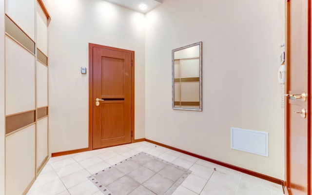 Апартаменты с балконом R&B на Невском