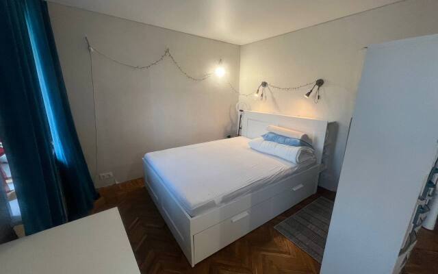 FoxyFlat Portus  Flat