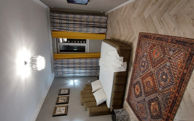 Yevrodvushka na Kursantov Kirovtsev Flat
