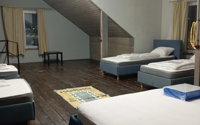 Частный дом Коттедж Loft на Канева 13