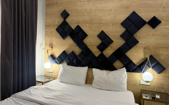 Lily Airport Otel