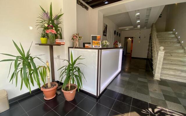 Olive Hotel