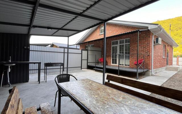 Loft House Guest House