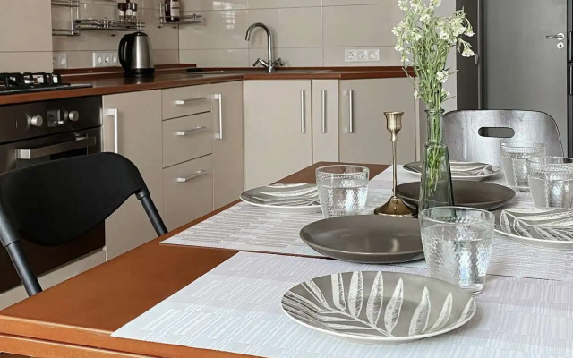 U Stantsii Kutuzovo Novoye Flat