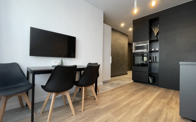 Yevro 2-Shka Mkr.Solnechny Dizaynerskiy Remont  Apartments