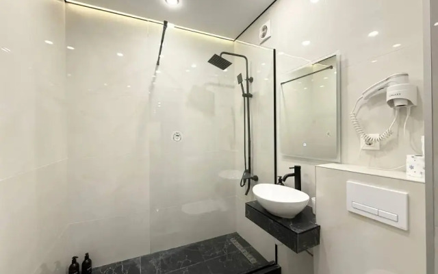 Na Baumana 4 Apartments