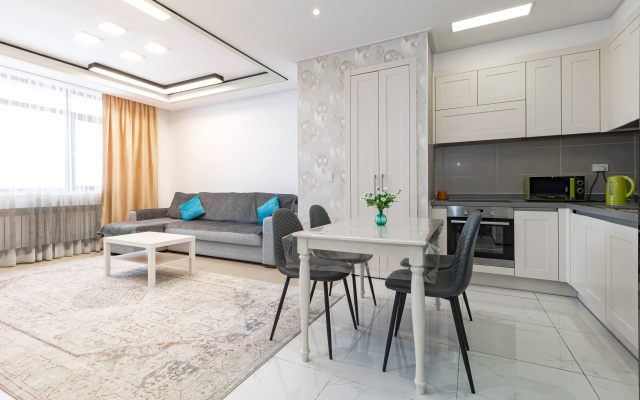 Apartamenty Sovremennaa Svetlaa v Odnom iz Prestiznyh Zilyh Kompleksov Goroda