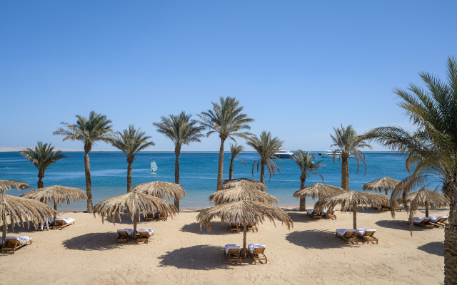 Serry Beach Resort