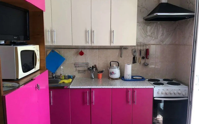 Na Ul. 40-Letiya Pobedy, 14a Flat