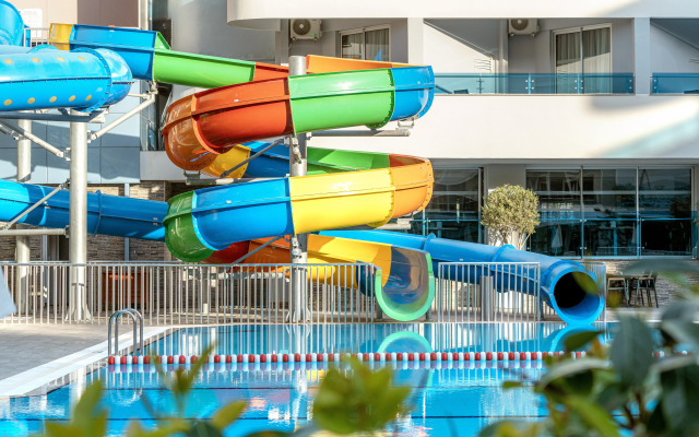 Avena Resort & Spa Hotel