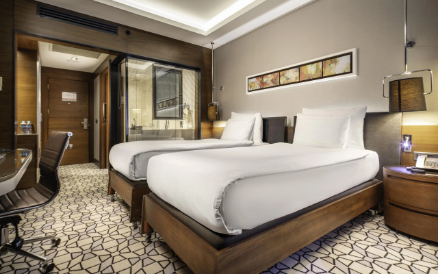 Royal Stay Palace Hotel