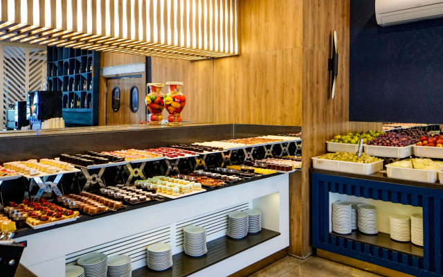 Отель Istanbul Beach