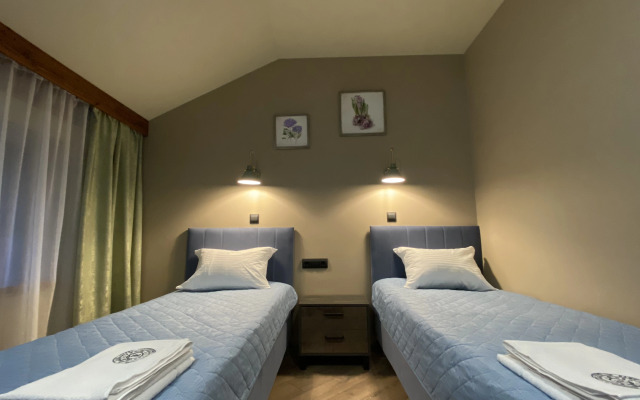 Апартаменты Студия 2 Дворик Друзей