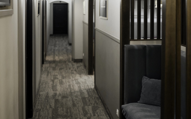 Отель Суворов