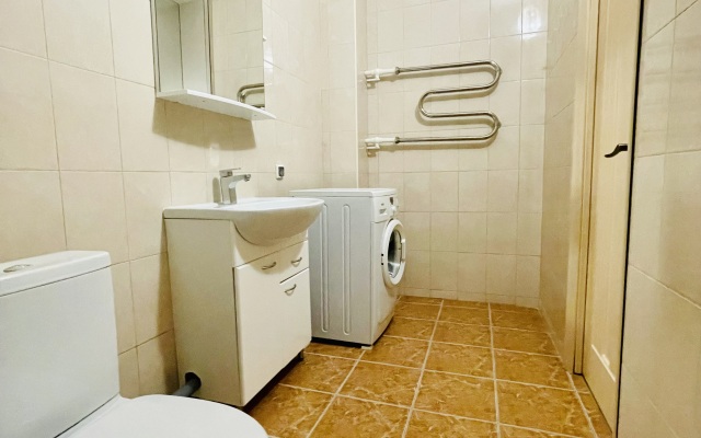 Квартира Уютная евродвушка около метро и разводным мостом