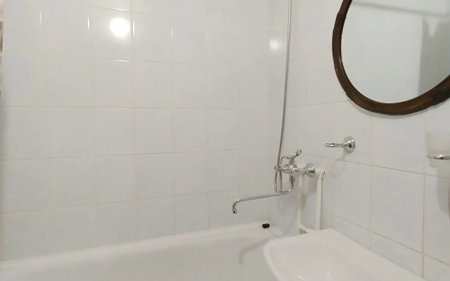 Prostornye Na Prospekte Pobedy Apartments