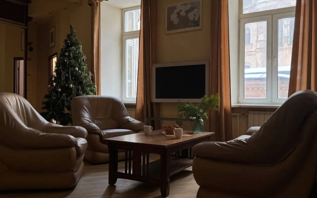 Квартира 3х Комнатная в Центре Москвы