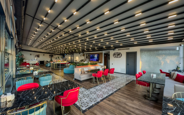 Отель Leaf Port Boutique