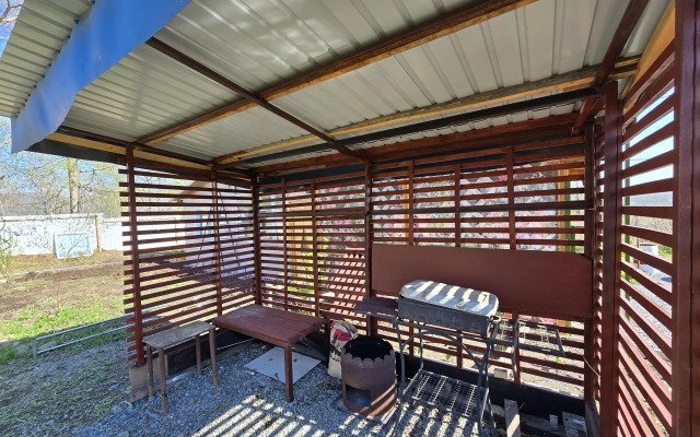 Private house Dom S Basseynom U Morya