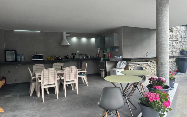 Deltaplan Guests House