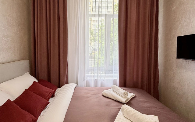 Апартаменты 4 Комфортно и Точка на Большой Якиманке 35с1