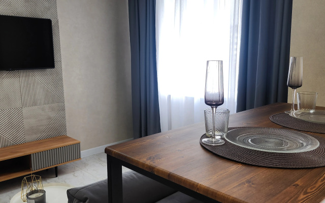 V Tsentre Ryadom S Parkom Apartments