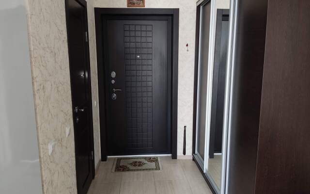 Studiya Na Demokraticheskoy 45a Apartments