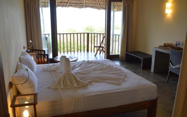 Giman Free Beach Resort Hotel