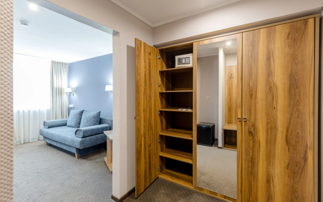 Hotel Mayak