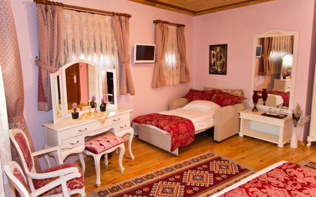Esans Hotel