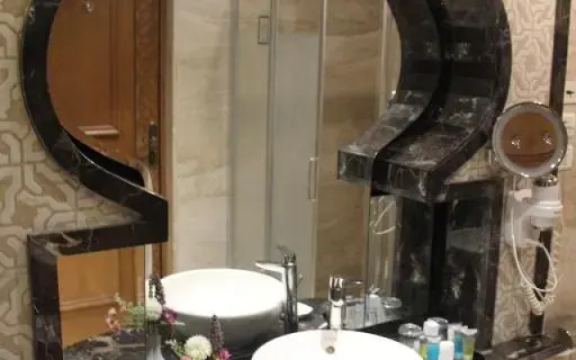 Helnan Landmark Hotel