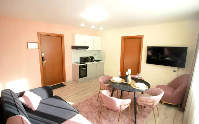 Апартаменты - номер Четыре в Апарт-комплексе Виктория