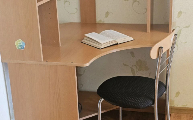 Prostornaya Dvukhkomnatnaya Na 10 Etazhe Flat