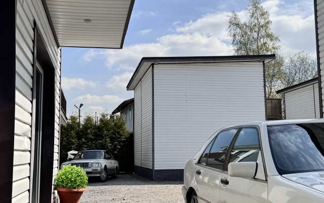 Kuvshinovo Siti Petergof Guest House