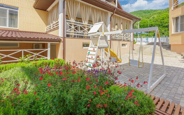 Krinitsa Apart Hotel