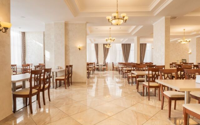 Kurortny Hotel Divny Mir Usadyba Shato  4****