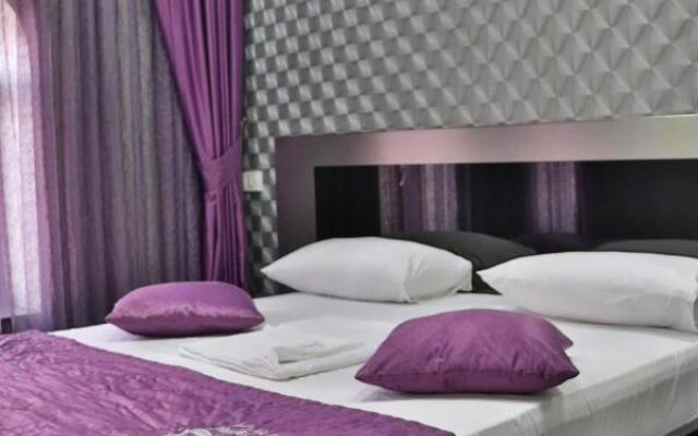 Roma Yerevan & Tours Hotel