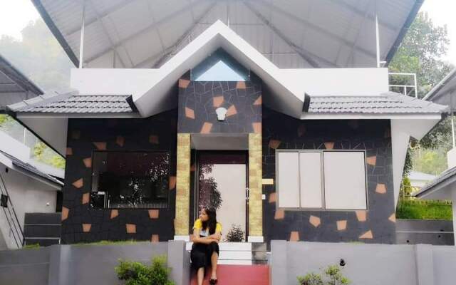 Moon Hill Resort Munnar ( Nature Retreat )