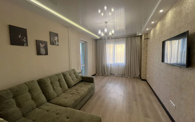 Trekhkomnatnaya Na Pritomskom Prospekte 3A Flat