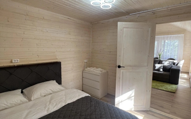 Veselye Gusi Glamping