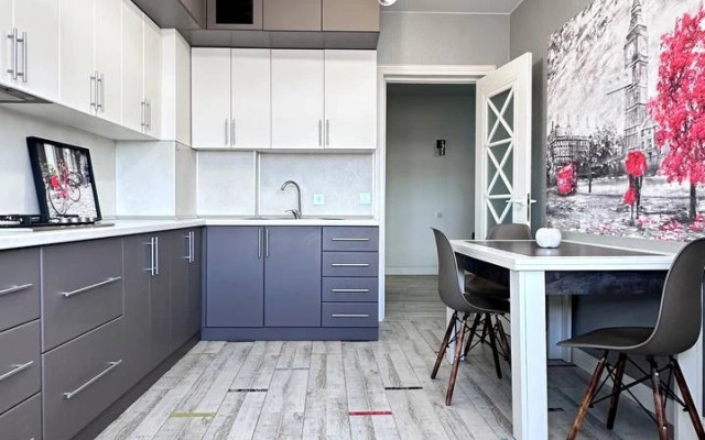 V razvitom zhilom rayone Flat
