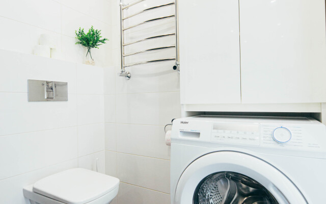 Апартаменты День и Ночь на Согласия