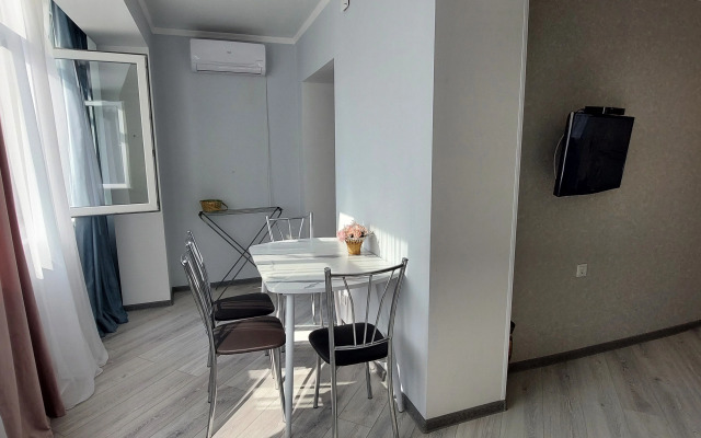 Dvukhkomnatnaya V Tsentre Gagry Flat