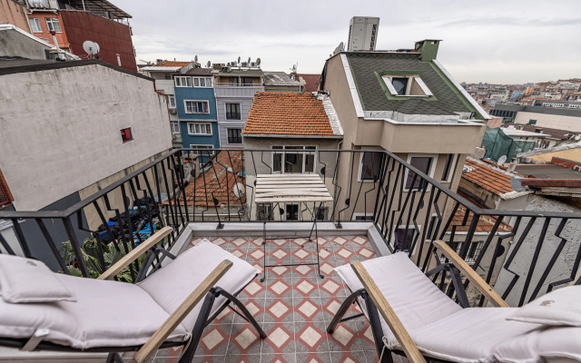 Calanthe Residence Aparthotel