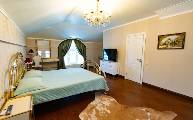 Po Ulitse Buachidze Private House