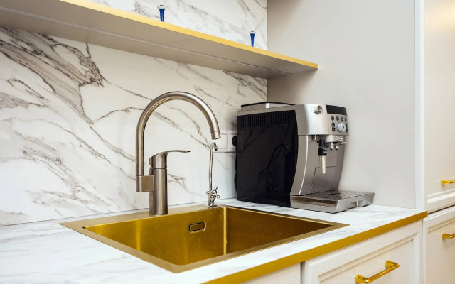 Апартаменты Шикарные с современным ремонтом Yalta Plaza Holydais